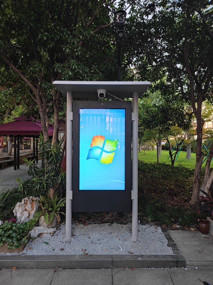 戶外廣告機的黑屏有哪幾種？